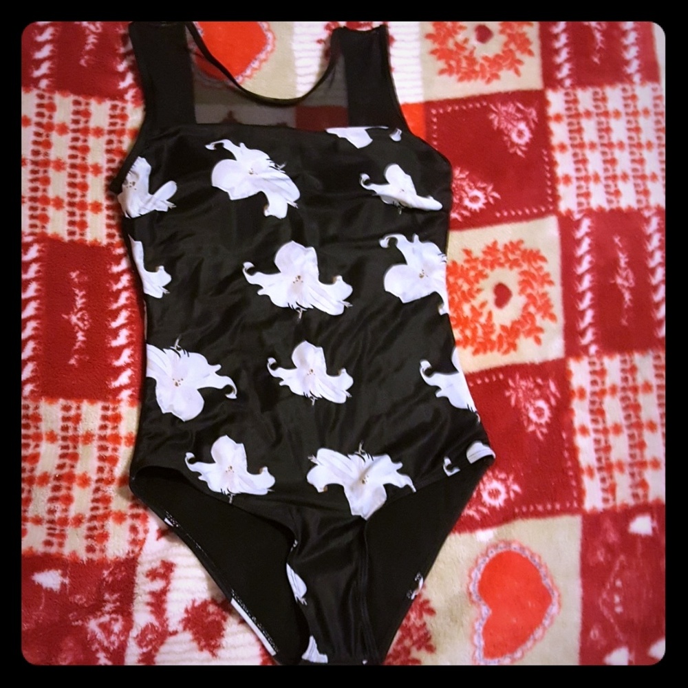 Medium one piece swimsuit